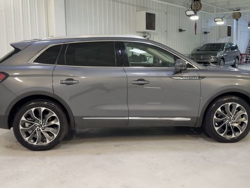 Used 2022 Lincoln Nautilus Reserve w/ Equipment Group 201A image 2