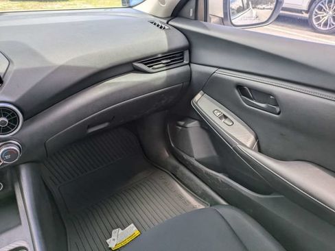 Used 2025 Nissan Sentra S FWD image 17