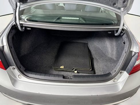 Used 2017 Honda Accord EX image 5