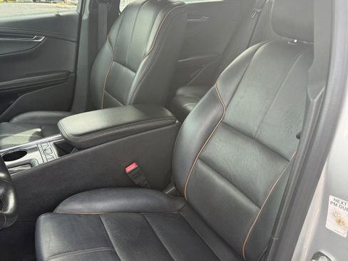 Used 2019 Chevrolet Impala Premier FWD image 12