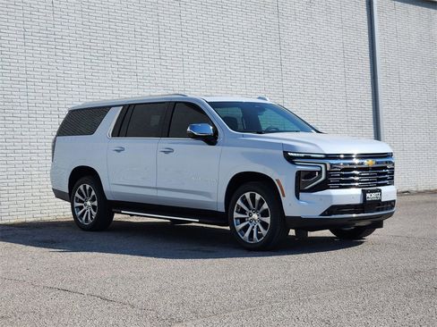 New 2026 Chevrolet Suburban Premier w/ Sun And Tow Package image 2