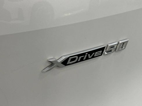 Used 2024 BMW iX xDrive50 w/ Sport Package AWD/4WD image 35