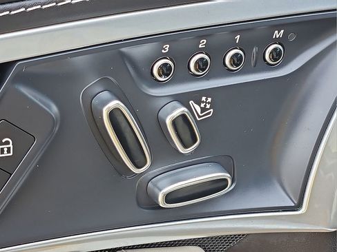 Used 2021 Jaguar F-TYPE R AWD/4WD image 13