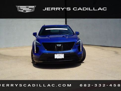 Certified 2022 Cadillac XT4 Sport w/ Comfort Package FWD image 2