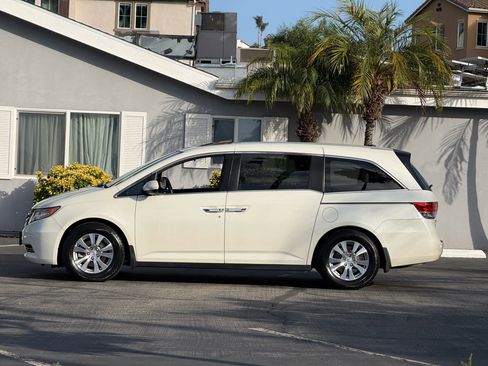Used 2016 Honda Odyssey EX-L image 2