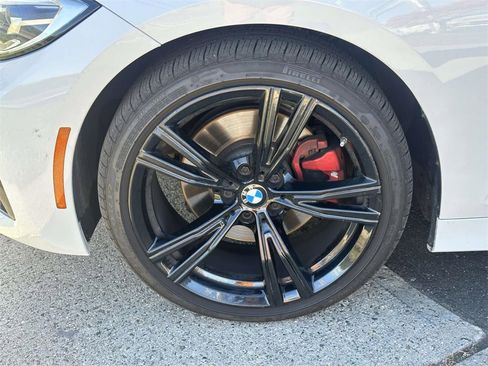 Used 2022 BMW 330i xDrive Sedan w/ M Sport Package image 8
