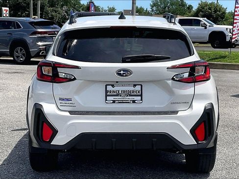 Used 2024 Subaru Crosstrek 2.0i Premium AWD/4WD image 4