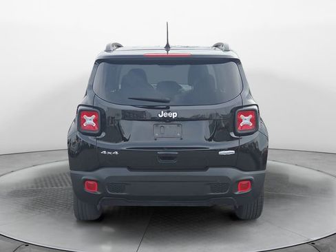 Used 2022 Jeep Renegade Latitude image 4
