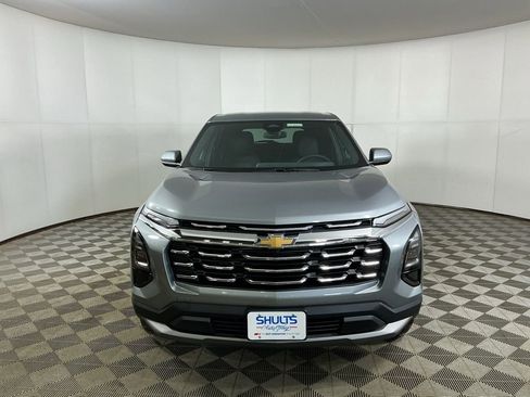 New 2026 Chevrolet Equinox LT AWD/4WD image 2