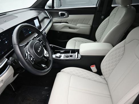 Used 2025 Kia Sorento SX Prestige AWD/4WD image 8