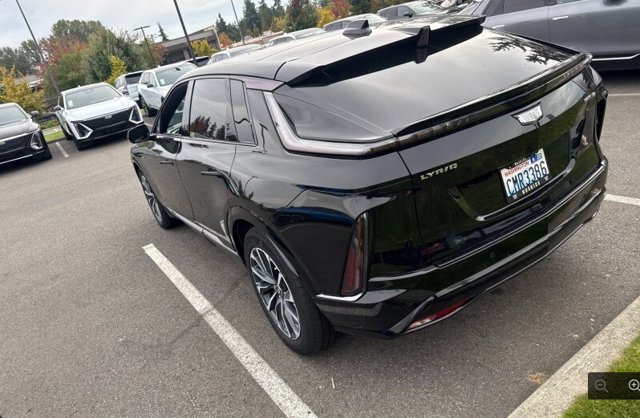 Used 2024 Cadillac Lyriq Sport AWD/4WD image 4