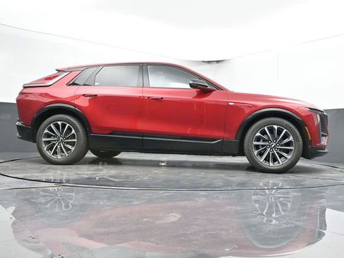 New 2025 Cadillac Lyriq Sport image 47