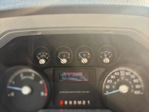 Used 2014 Ford F250 XL w/ Power Equipment Group image 11