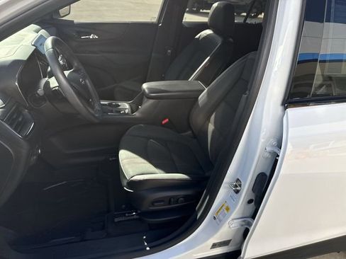 Certified 2022 Chevrolet Equinox RS w/ Infotainment Package image 12