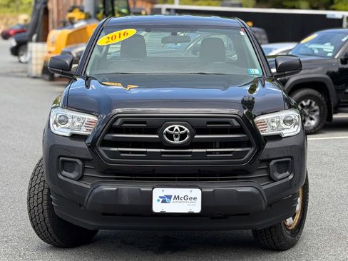 Used 2016 Toyota Tacoma SR RWD image 2