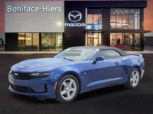 Used 2021 Chevrolet Camaro LT RWD image 2
