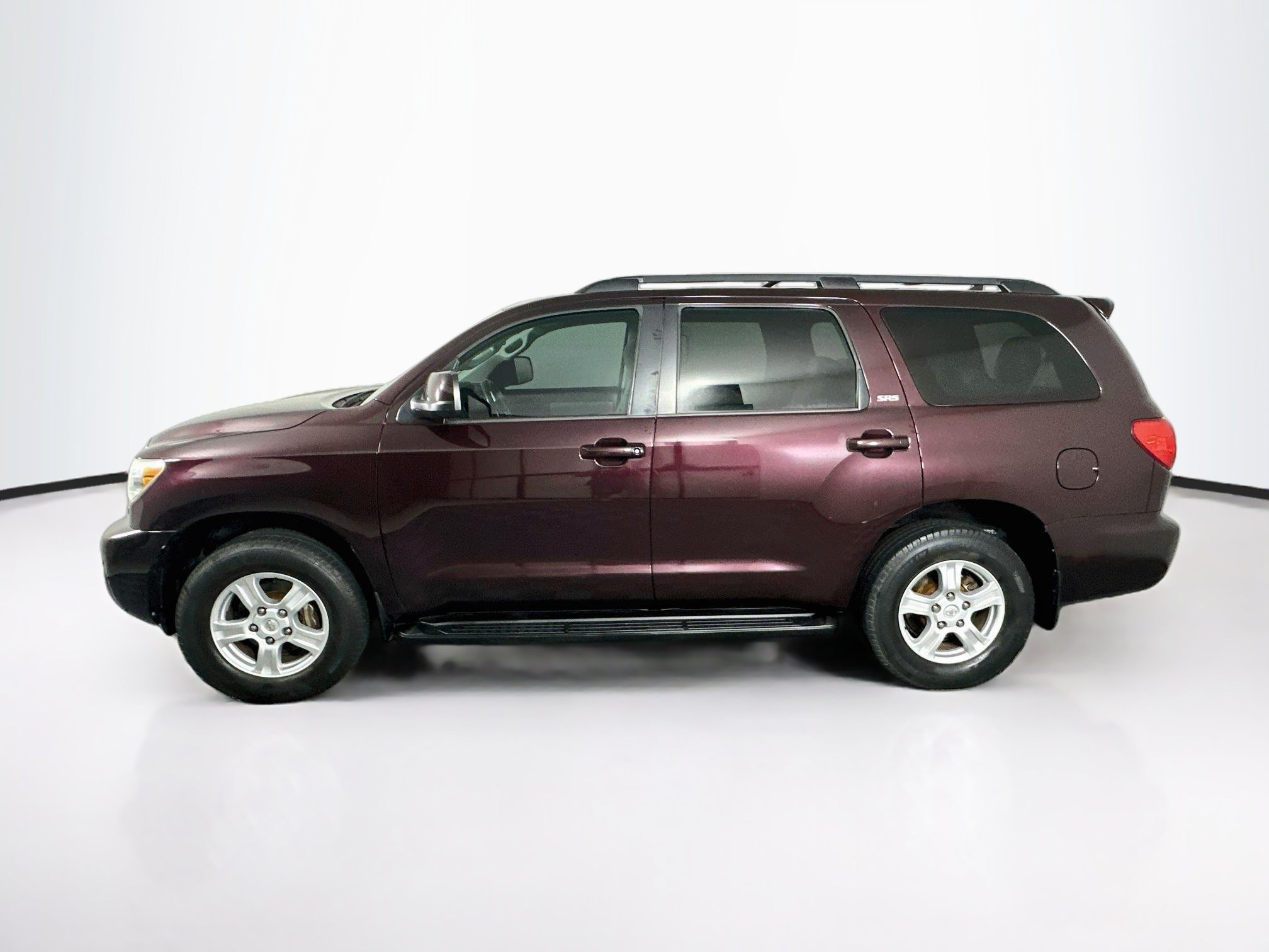 Used 2016 Toyota Sequoia SR5 RWD image 4