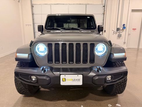 Used 2020 Jeep Wrangler Unlimited Sahara AWD/4WD image 2