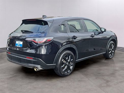 Certified 2023 Honda HR-V Sport image 4
