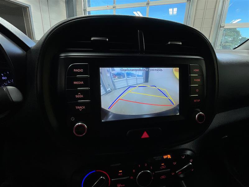 Used 2020 Kia Soul LX FWD image 18