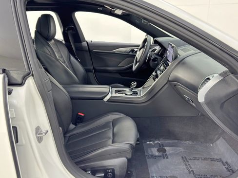 Used 2025 BMW 840i 840i w/ M Sport Professional Package image 16