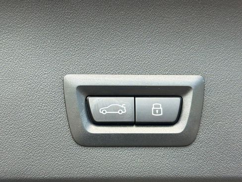 Used 2025 BMW X3 xDrive30i w/ Premium Package AWD/4WD image 12