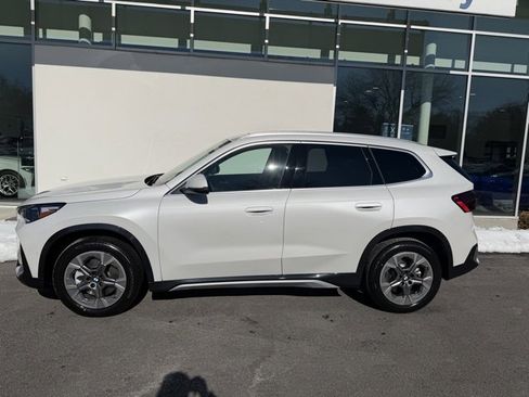 New 2026 BMW X1 xDrive28i w/ Convenience Package image 2