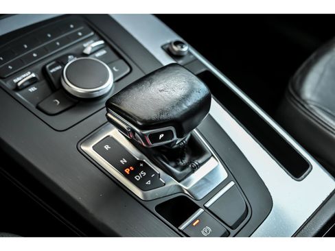 Used 2018 Audi Q5 2.0T Premium w/ Convenience Package AWD/4WD image 24