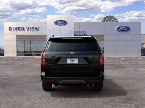 New 2027 Ford Expedition Platinum w/ Stealth Appearance Package AWD/4WD image 7