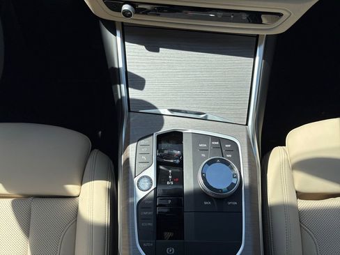 New 2026 BMW 330i xDrive Sedan w/ Convenience Package AWD/4WD image 11