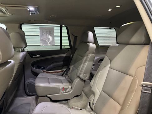 Used 2020 Chevrolet Tahoe Premier AWD/4WD image 24
