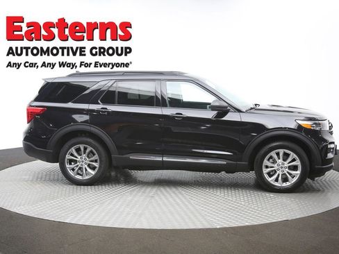 Used 2022 Ford Explorer XLT w/ Equipment Group 202A image 48