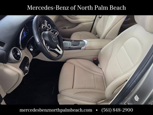 Used 2020 Mercedes-Benz GLC 300 image 8