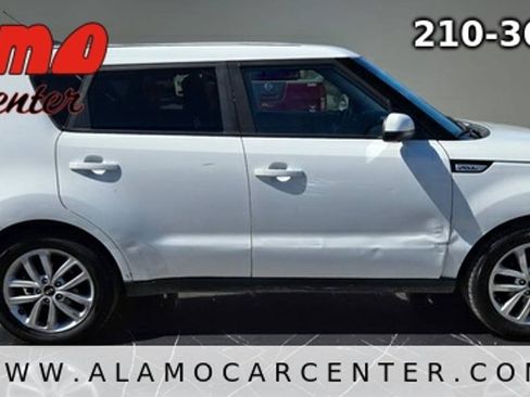 Used 2018 Kia Soul + FWD image 6