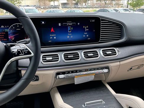 New 2026 Mercedes-Benz GLE 450 4MATIC Coupe image 6