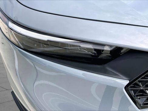 Used 2025 Honda Accord Sport image 28