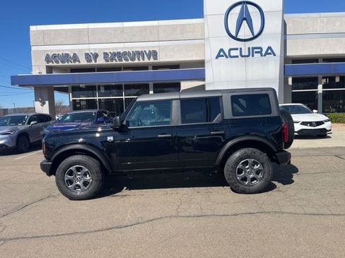 Used 2025 Ford Bronco Big Bend image 3