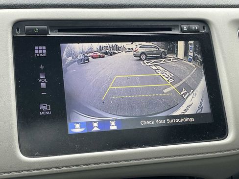 Used 2018 Honda HR-V EX image 18