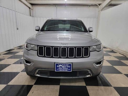Used 2017 Jeep Grand Cherokee Limited AWD/4WD image 3