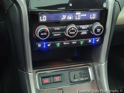 Used 2020 Subaru Ascent Touring w/ Popular Package #2A AWD/4WD image 24