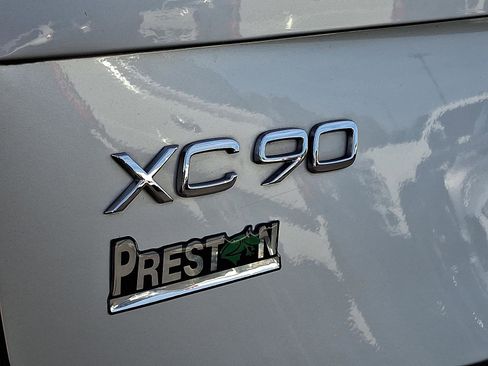 Used 2021 Volvo XC90 T8 Inscription Expression w/ Climate Package image 30