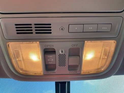 Used 2017 Honda Accord EX-L image 24