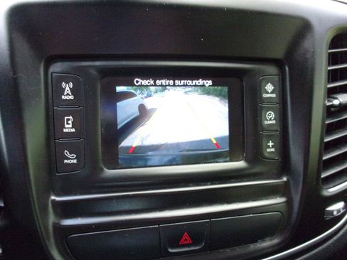 Used 2016 Chrysler 200 Limited FWD image 20