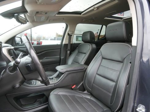 Used 2021 GMC Acadia Denali w/ Denali Ultimate Package image 10