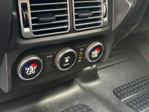 Used 2020 Land Rover Defender 110 X image 16