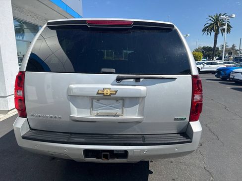 Used 2011 Chevrolet Suburban LT AWD/4WD image 10
