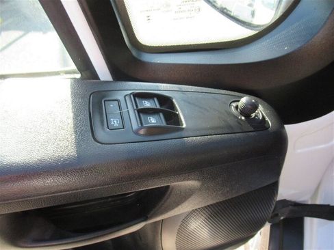 Used 2023 RAM ProMaster 2500 image 16