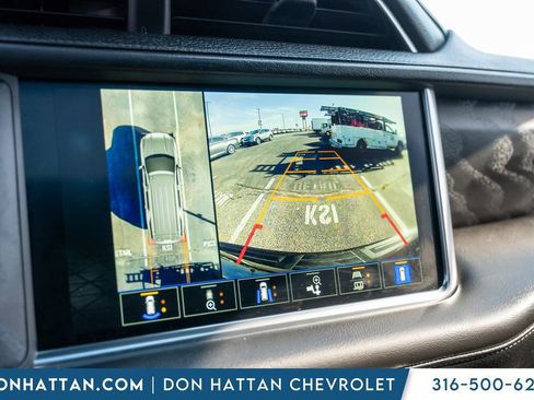 Used 2024 GMC Yukon XL Denali image 19