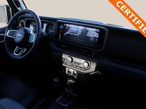 Used 2024 Jeep Wrangler High Altitude image 18