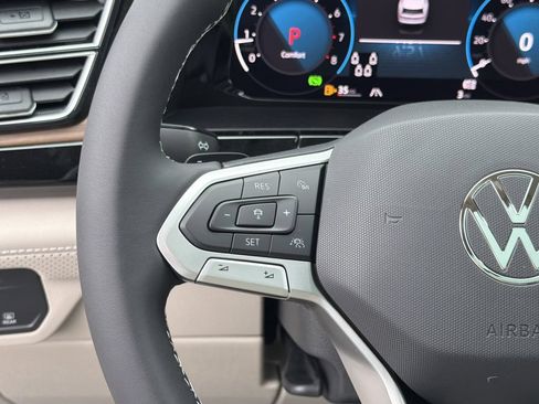 New 2026 Volkswagen Atlas SE FWD image 27